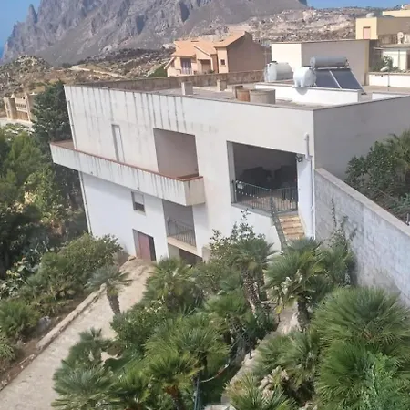 Сasa de vacaciones I Fiori Di Lea Custonaci